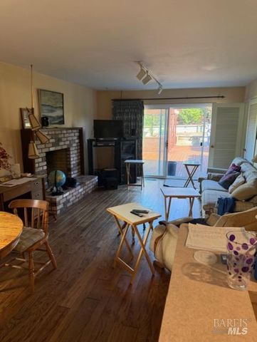 48 Clemente Ct, Novato, CA 94945