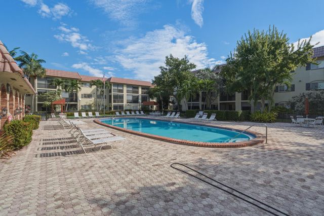 255 S Cypress Road 315, Pompano Beach, FL 33060