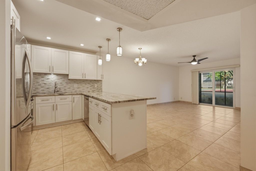 255 S Cypress Road 315, Pompano Beach, FL 33060