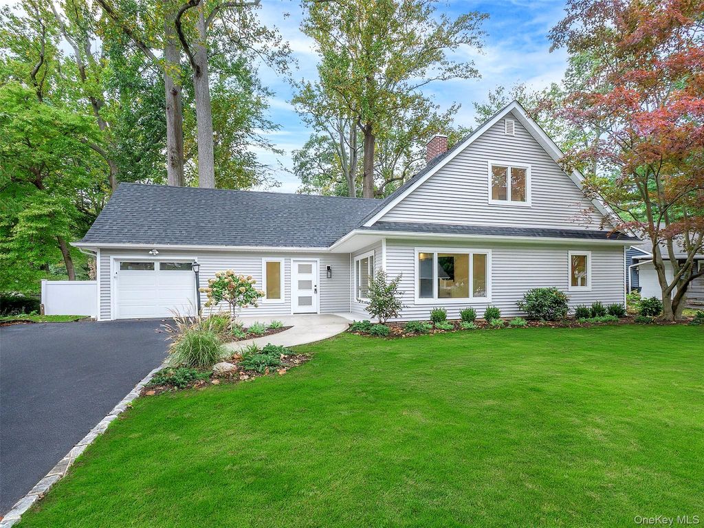 48 Buckeye Road, Glen Cove, NY 11542 — exterior