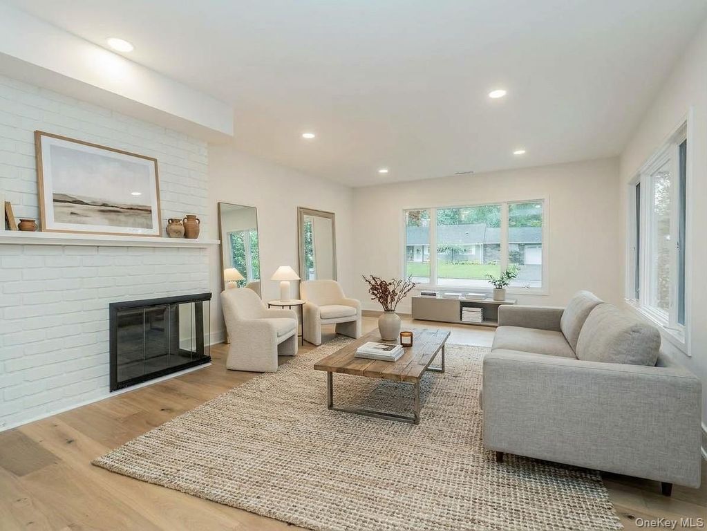 48 Buckeye Road, Glen Cove, NY 11542 — photo 5