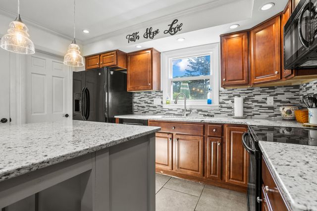 2215 Merrimont Drive 2215 Merrimont Drive, Troy, OH 45373