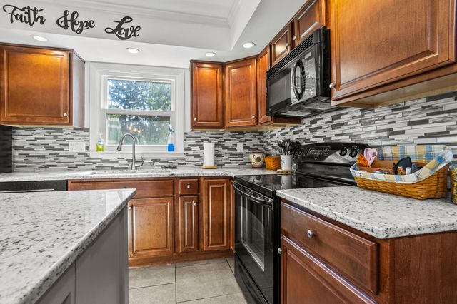 2215 Merrimont Drive 2215 Merrimont Drive, Troy, OH 45373