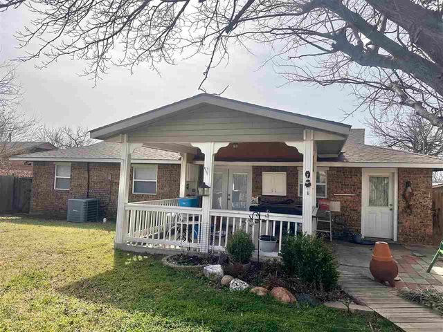 7315 NW Compass Dr, Lawton, OK 73505