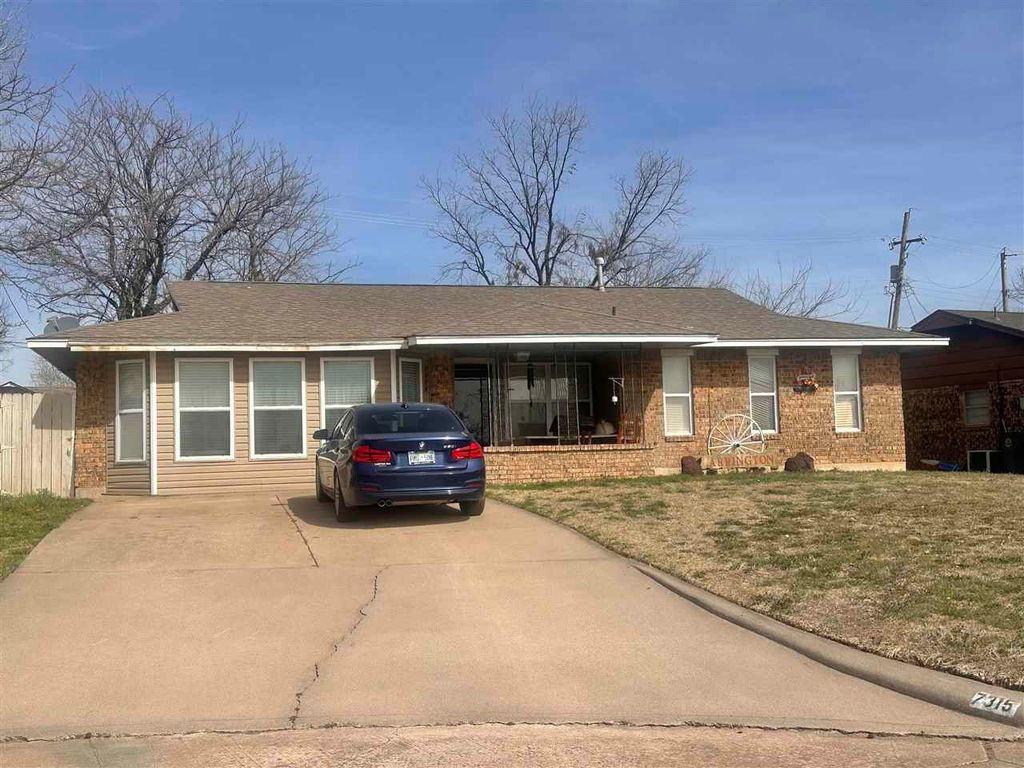 7315 NW Compass Dr, Lawton, OK 73505