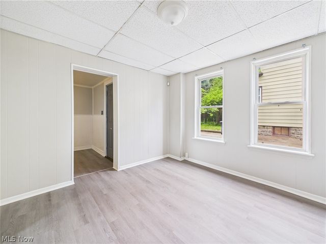 448 E Voris Street, Akron, OH 44311