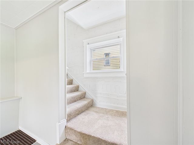 448 E Voris Street, Akron, OH 44311