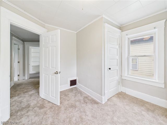 448 E Voris Street, Akron, OH 44311