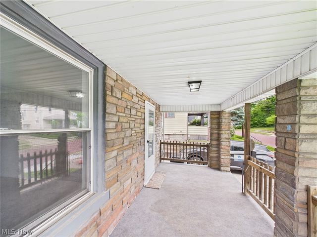 448 E Voris Street, Akron, OH 44311
