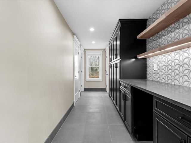 4 Hazeltine Rd, Upton, MA 01568