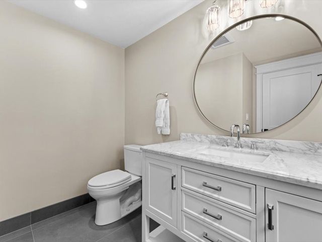 4 Hazeltine Rd, Upton, MA 01568