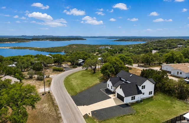 1090 Arcadia, Canyon Lake, TX 78133