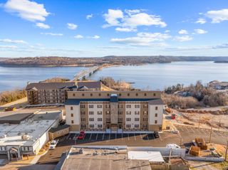 88 Towers Aly Unit #201, Kimberling City, MO 65686