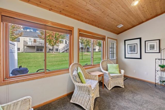 6800 Fremont Lane, Woodbury, MN 55125