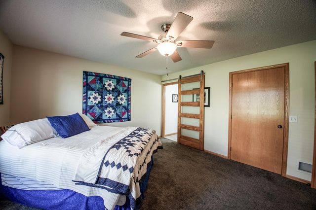 6800 Fremont Lane, Woodbury, MN 55125