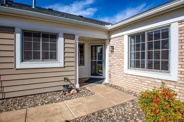 6800 Fremont Lane, Woodbury, MN 55125