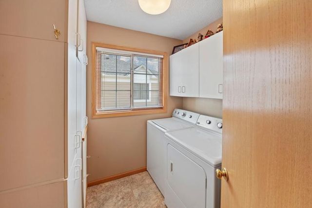 6800 Fremont Lane, Woodbury, MN 55125