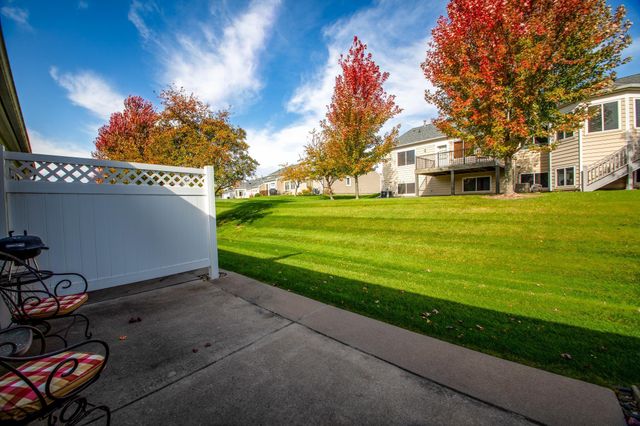 6800 Fremont Lane, Woodbury, MN 55125