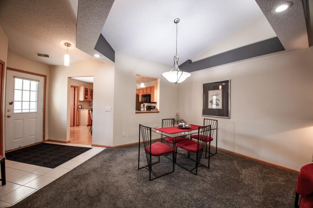 6800 Fremont Lane, Woodbury, MN 55125