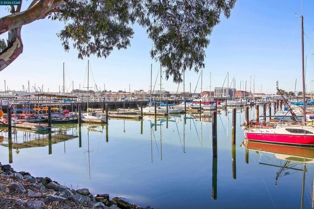 196 Nantucket Lane, Vallejo, CA 94590