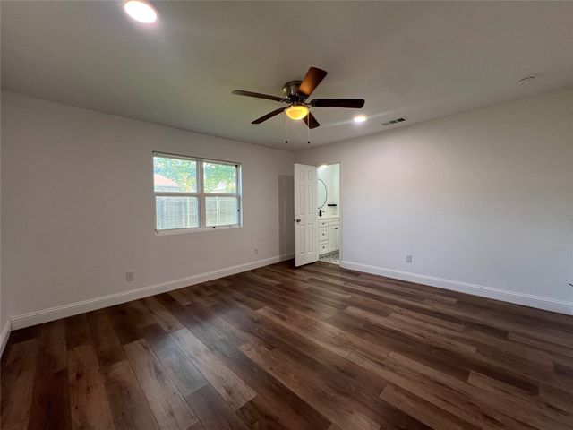 1809 Pilot Way, Garland, TX 75040