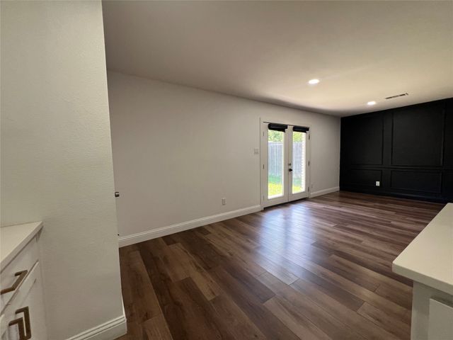 1809 Pilot Way, Garland, TX 75040