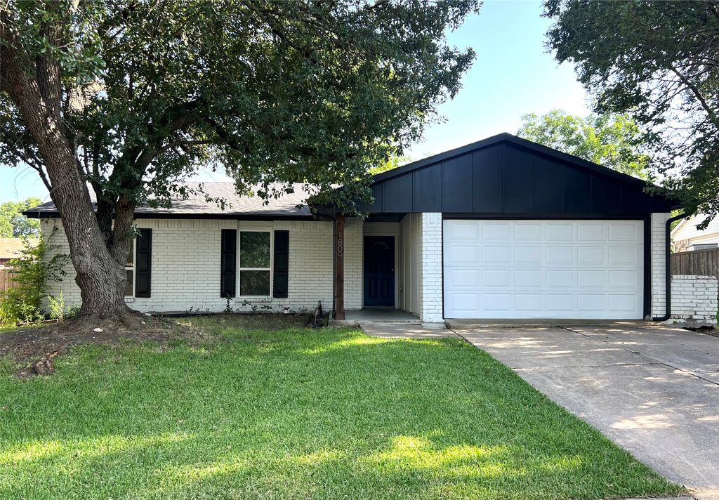 1809 Pilot Way, Garland, TX 75040