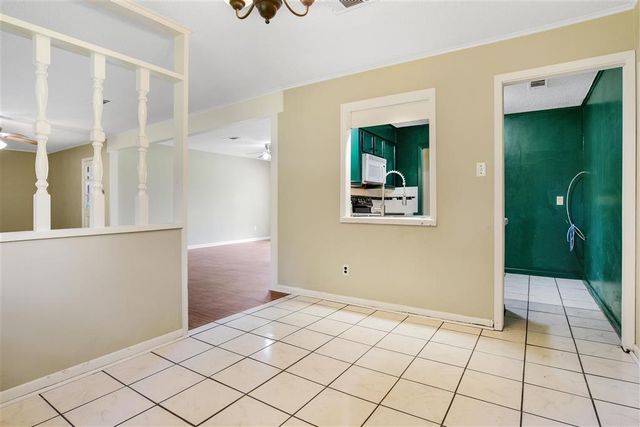 2401 Mary Ann Drive, Sulphur, LA 70663