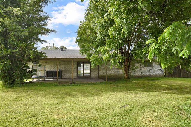 2401 Mary Ann Drive, Sulphur, LA 70663