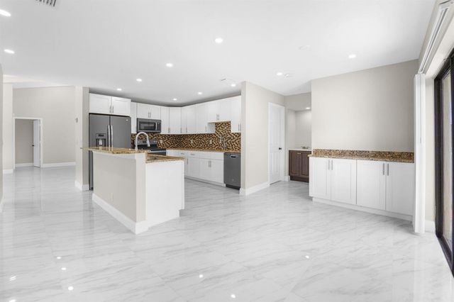 22207 Alyssum Way, Boca Raton, FL 33433