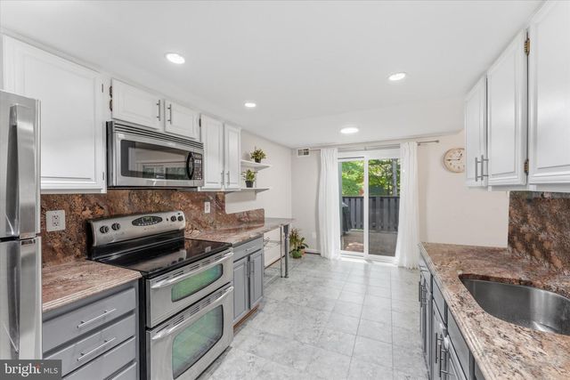 2235 WHEELWRIGHT CT, Reston, VA 20191