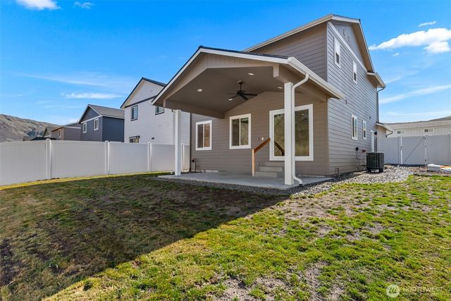 1275 Theo Way, Rock Island, WA 98850