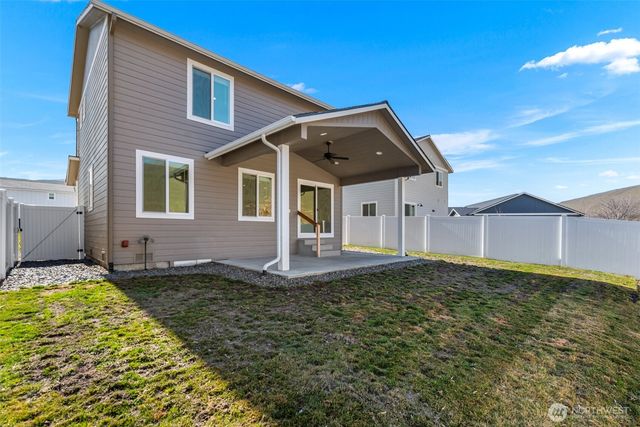 1275 Theo Way, Rock Island, WA 98850