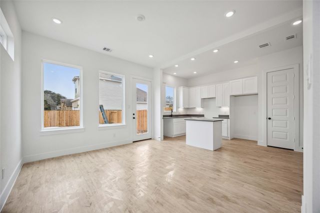 8107 Calhoun Road, Houston, TX 77033