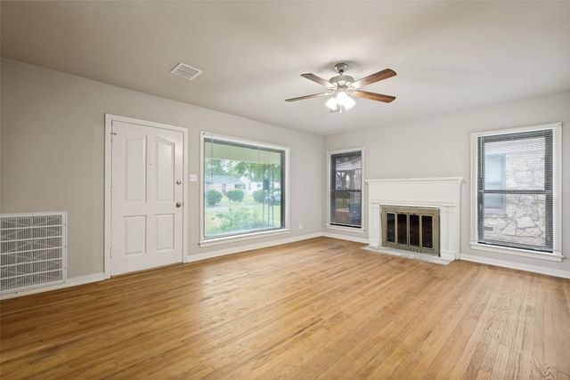 1835 Norfolk Avenue, Dallas, TX 75203