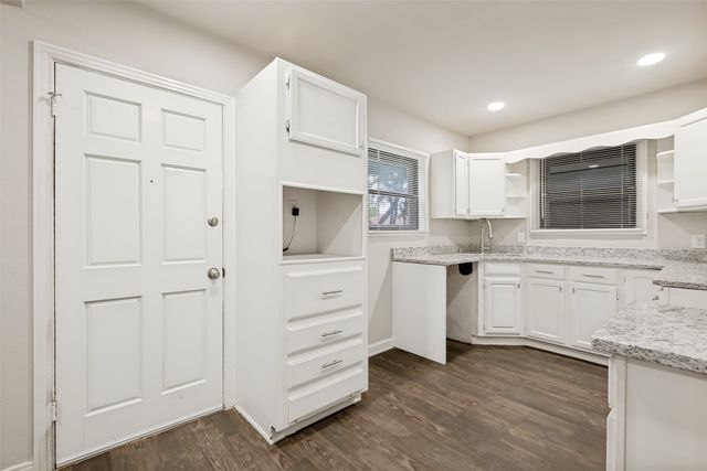1835 Norfolk Avenue, Dallas, TX 75203