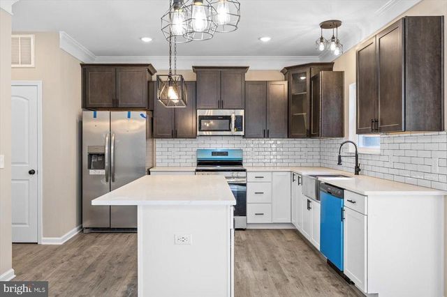 9019 SMITHS BEND RD, Fredericksburg, VA 22407