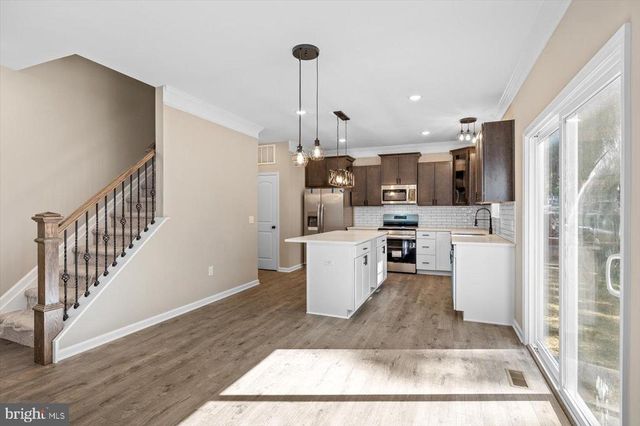 9019 SMITHS BEND RD, Fredericksburg, VA 22407