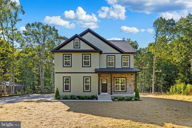 9019 SMITHS BEND RD, Fredericksburg, VA 22407