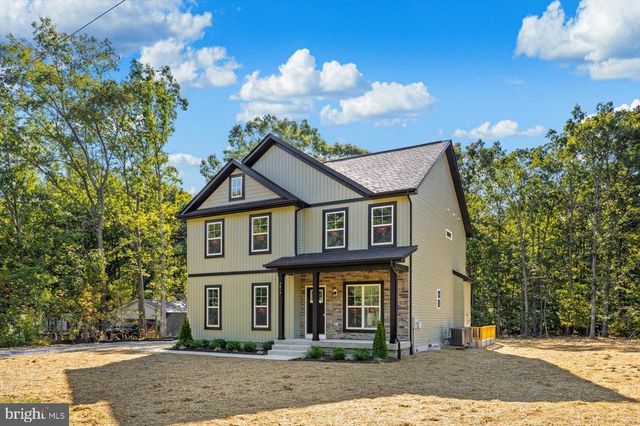 9019 SMITHS BEND RD, Fredericksburg, VA 22407