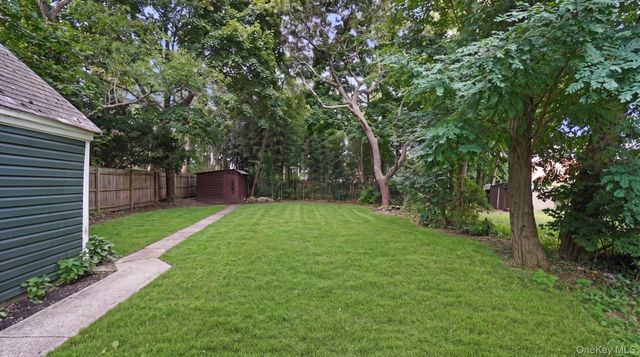 139 5th Avenue, Bay Shore, NY 11706
