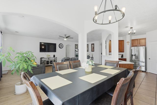 3171 Wagon Wheel Street SW, Los Lunas, NM 87031