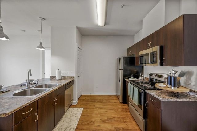 6725 Circle South RD A-2102, Austin, TX 78745