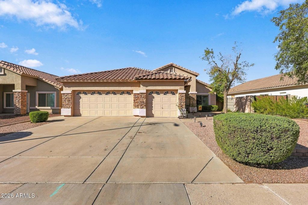 11812 W VIRGINIA Avenue, Avondale, AZ 85392 — photo 2