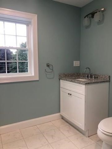 1149 Pleasant Street 3, Bridgewater, MA 02324