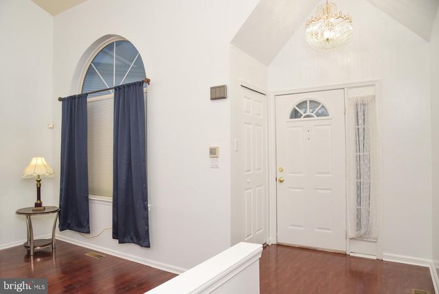 303 LAURA LN, Philadelphia, PA 19116