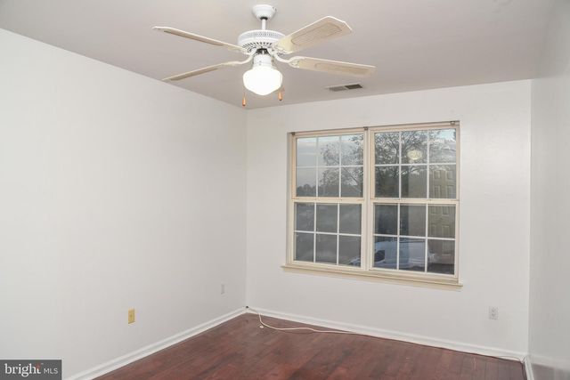 303 LAURA LN, Philadelphia, PA 19116