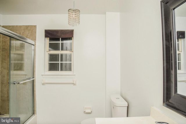 303 LAURA LN, Philadelphia, PA 19116