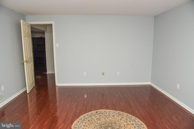 303 LAURA LN, Philadelphia, PA 19116