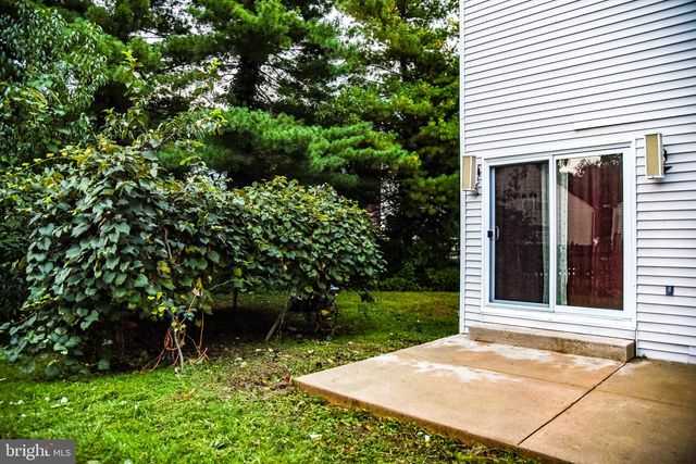 303 LAURA LN, Philadelphia, PA 19116